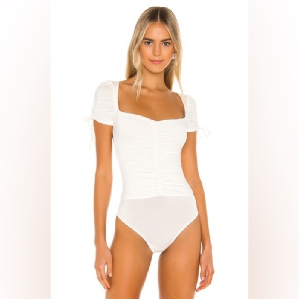 NWT Lovers & Friends Jupiter White Ruched Puff Sleeve Bodysuit size Small - Picture 2 of 8